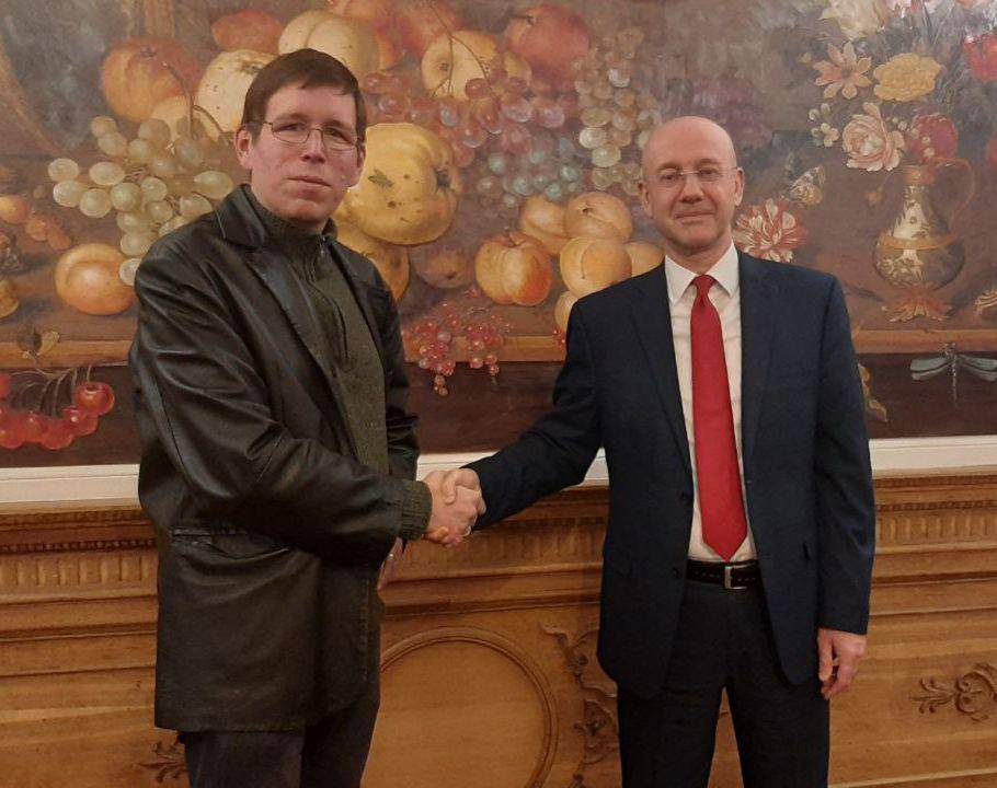 photo 2025 12 09 18 50 49